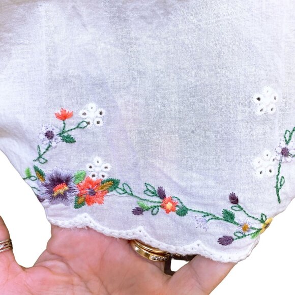 Johnny Was White Embroidered Boho Tunic Top - Size L - Picture 5 of 7